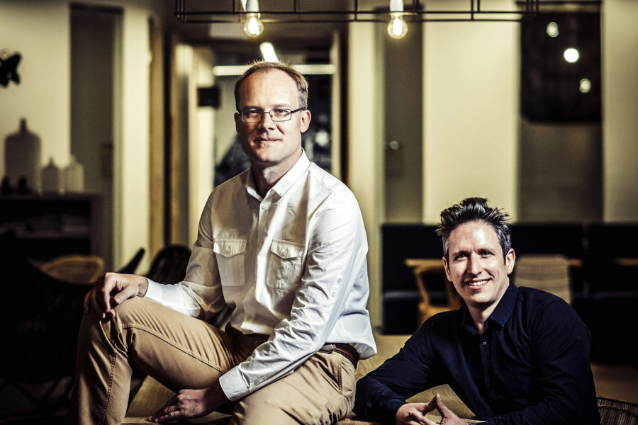 Cloudalize’s founders Benny Willen (left) and Jeffrey Meesemaecker (right) are two cutting-edge entrepreneurs features in the upcoming book ‚Cutting-edge entrepreneurs‘ by Eric Kenis. The book gives a great sneak preview into the near future by presenting the stories, insights and learnings of 40 of Belgium’s most innovative entrepreneurs. Picture taken by Jonas Lampens for the book by #erickenis.